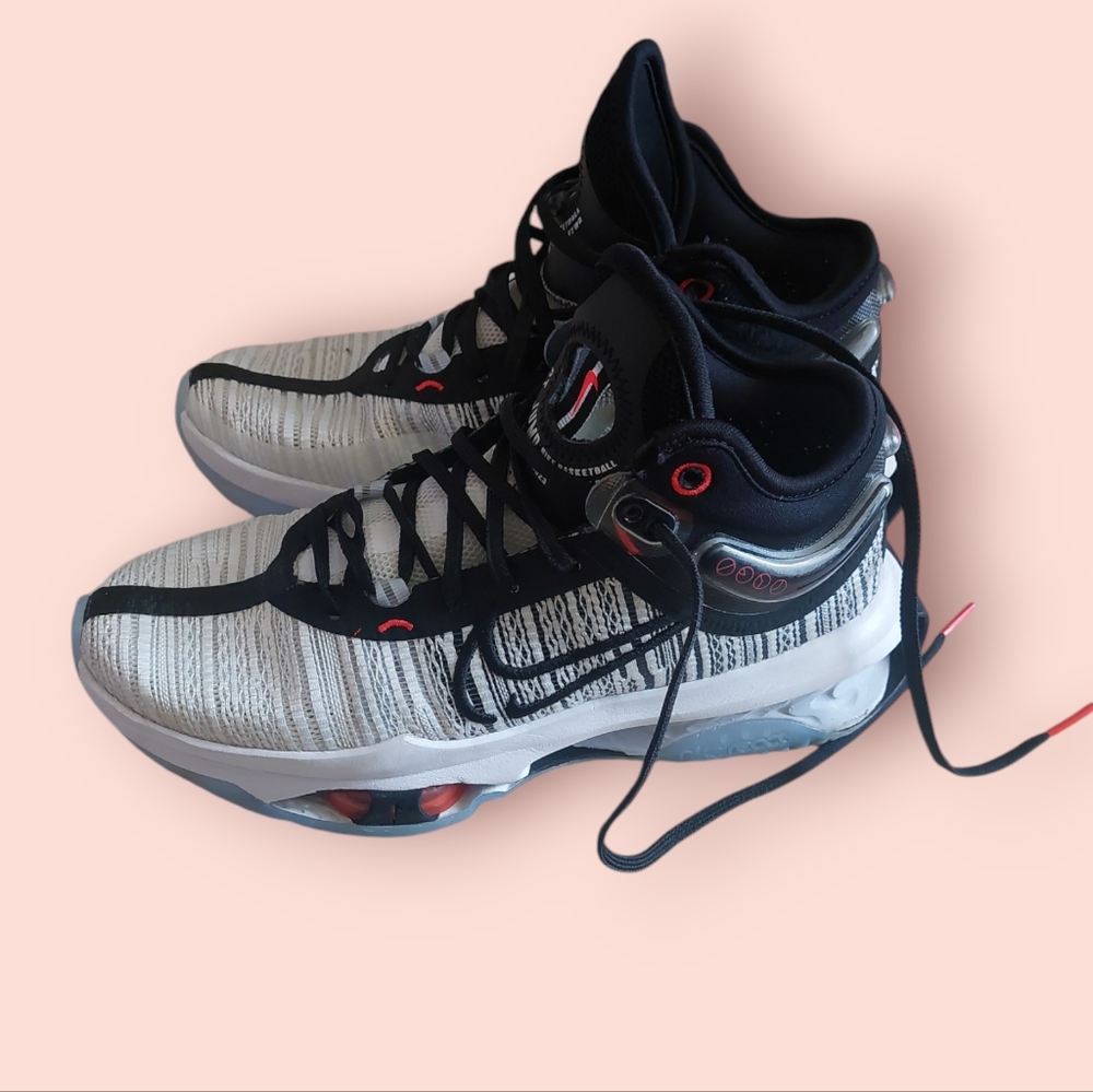 Nike Basketball Shoes Size 8